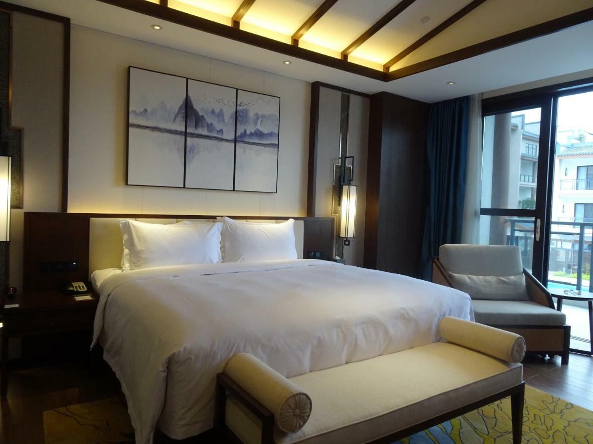 Wyndham Guilin Pingle Hotel Exterior photo